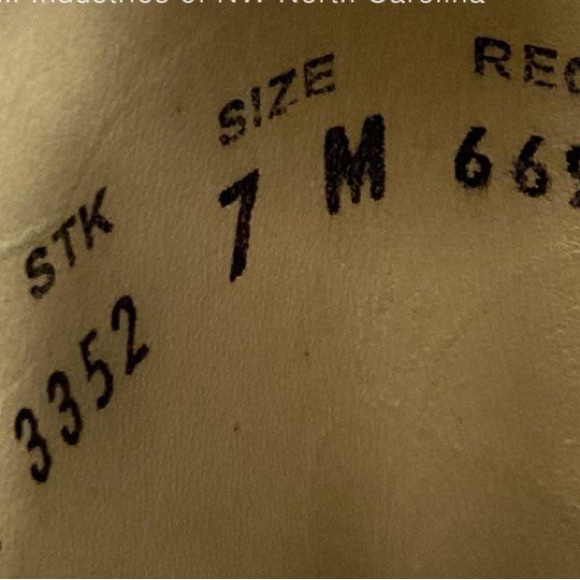 Corral Embroidered Tan Leather Laser Cut Western Boots w/Snip Toe Size 7 - Picture 6 of 6